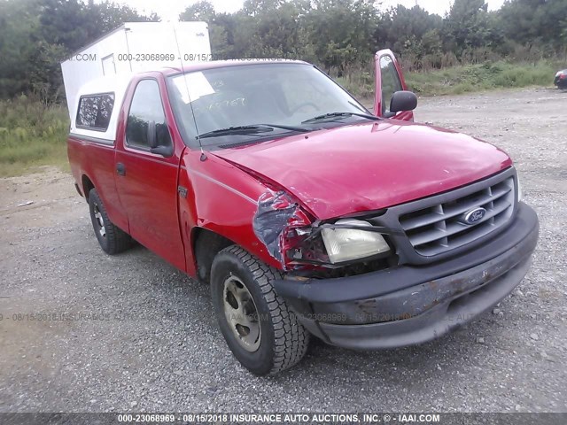 2FTRF17254CA29866 - 2004 FORD F-150 HERITAGE CLASSIC RED photo 1