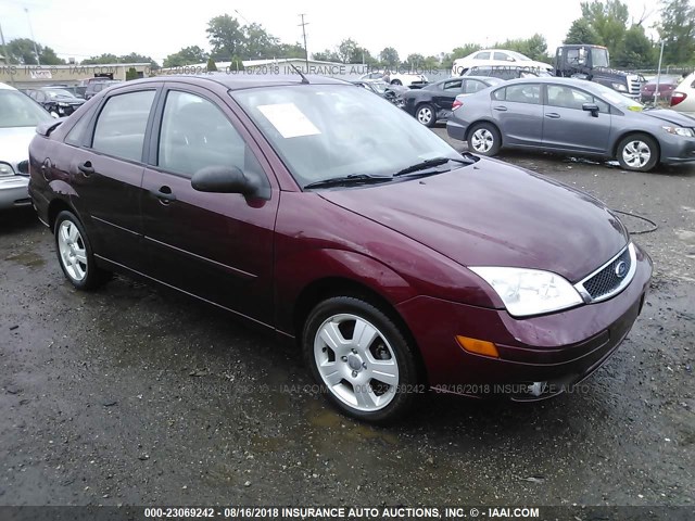 1FAHP34NX7W113411 - 2007 FORD FOCUS ZX4/S/SE/SES MAROON photo 1