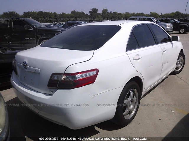 4T4BE46K77R005338 - 2007 TOYOTA CAMRY NEW GENERAT CE/LE/XLE/SE WHITE photo 4
