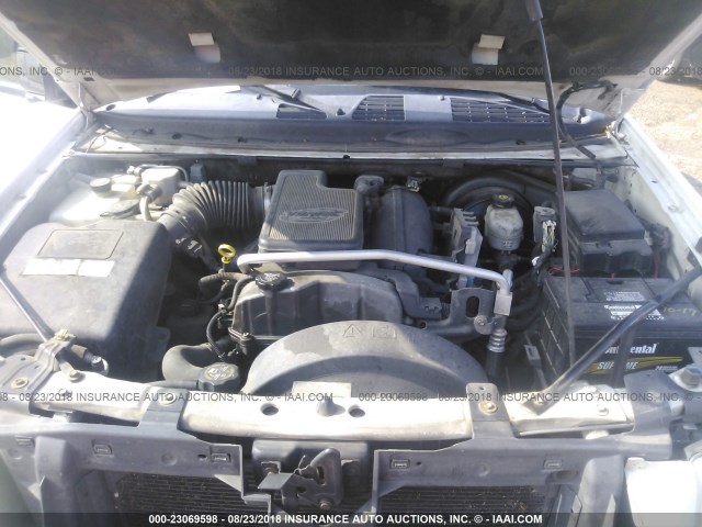 1GKES16S066105095 - 2006 GMC ENVOY XL Белый фото 10