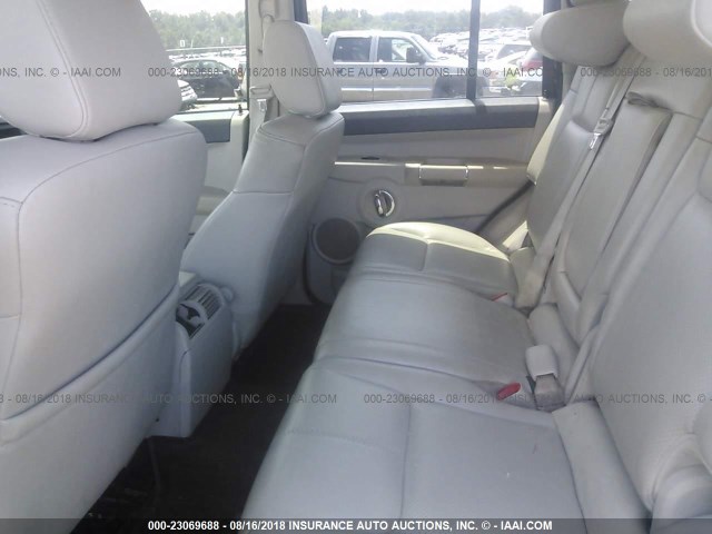 1J8HG582X6C363973 - 2006 JEEP COMMANDER LIMITED GRAY photo 8