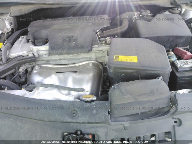 4T1BF1FK7CU069282 - 2012 TOYOTA CAMRY SE/LE/XLE ვერცხლისფერი ფოტო 10