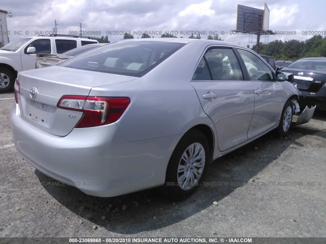 4T1BF1FK7CU069282 - 2012 TOYOTA CAMRY SE/LE/XLE SILVER photo 4