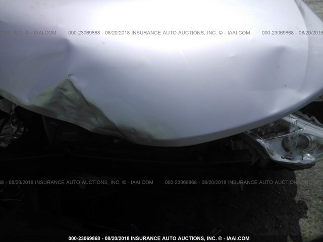 4T1BF1FK7CU069282 - 2012 TOYOTA CAMRY SE/LE/XLE ვერცხლისფერი ფოტო 6