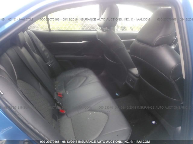 4T1BZ1HKXJU002712 - 2018 TOYOTA CAMRY XSE/XLE Mavi foto 8