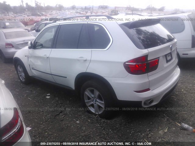 5UXZW0C55D0B95789 - 2013 BMW X5 XDRIVE35D WHITE photo 3