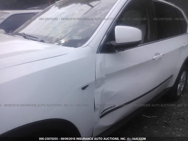 5UXZW0C55D0B95789 - 2013 BMW X5 XDRIVE35D WHITE photo 6