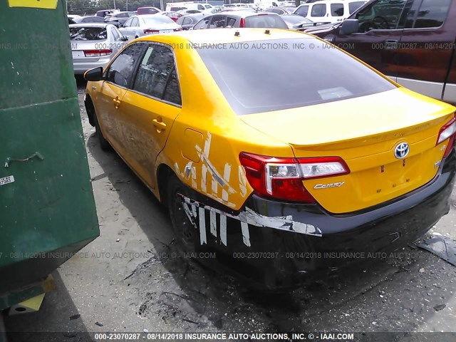 4T1BD1FKXDU074984 - 2013 TOYOTA CAMRY HYBRID/LE/XLE ყვითელი ფოტო 3