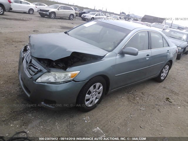 4T4BF3EK5BR123969 - 2011 TOYOTA CAMRY SE/LE/XLE მწვანე ფოტო 2