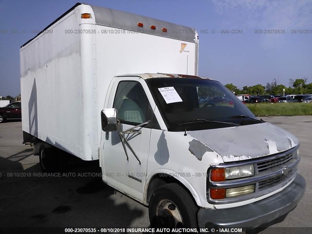 1GBJG31R021224210 - 2002 CHEVROLET EXPRESS G3500  Unknown photo 1