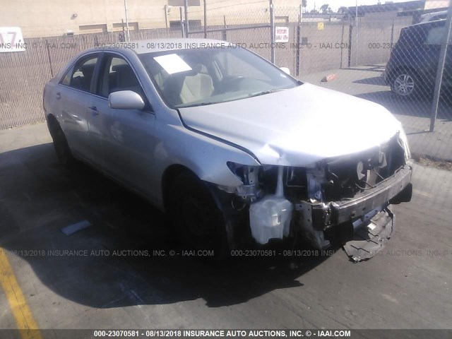 4T4BF3EK7BR093244 - 2011 TOYOTA CAMRY SE/LE/XLE ვერცხლისფერი ფოტო 1