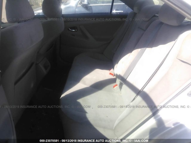 4T4BF3EK7BR093244 - 2011 TOYOTA CAMRY SE/LE/XLE ვერცხლისფერი ფოტო 8