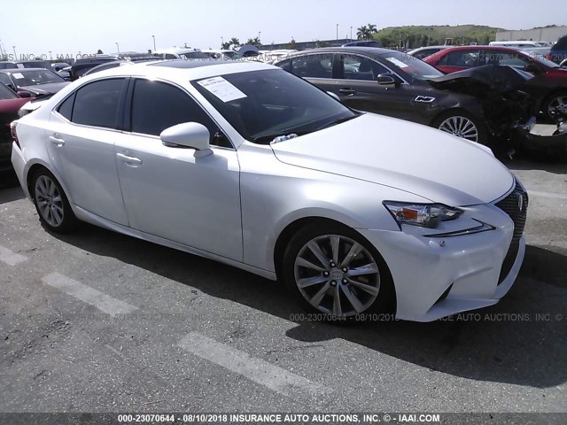 JTHBA1D2XG5006522 - 2016 LEXUS IS 200T WHITE photo 1