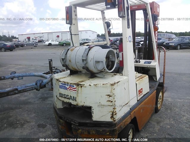 CPH02P920785 - 1992 NISSAN FORKLIFT WHITE photo 4