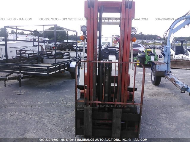 CPH02P920785 - 1992 NISSAN FORKLIFT WHITE photo 6