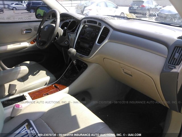 JTEDP21A260119172 - 2006 TOYOTA HIGHLANDER LIMITED SILVER photo 5