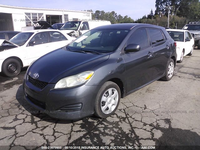 2T1KV40E79C073790 - 2009 TOYOTA COROLLA MATRIX  GRAY photo 2