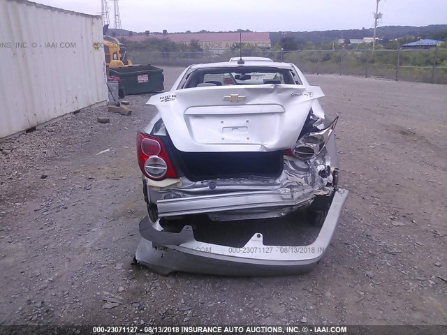 1G1JA5SH1G4115977 - 2016 CHEVROLET SONIC LS SILVER photo 6