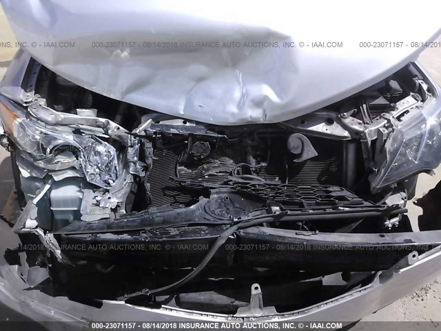 4T1BF1FKXDU705579 - 2013 TOYOTA CAMRY L/SE/LE/XLE Gümüş foto 6