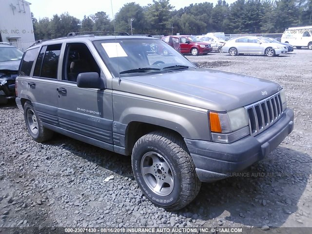 1J4GZ58S6WC370068 - 1998 JEEP GRAND CHEROKEE LAREDO/TSI GRAY photo 1