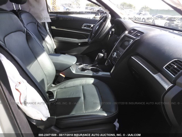 1FM5K7F8XJGA27782 - 2018 FORD EXPLORER LIMITED SILVER photo 5