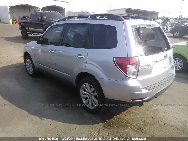 JF2SHAEC5DH431162 - 2013 SUBARU FORESTER LIMITED SILVER photo 3