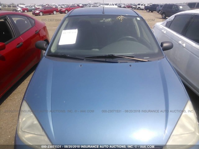 1FAFP34301W130991 - 2001 FORD FOCUS SE/SE SPORT BLUE photo 6