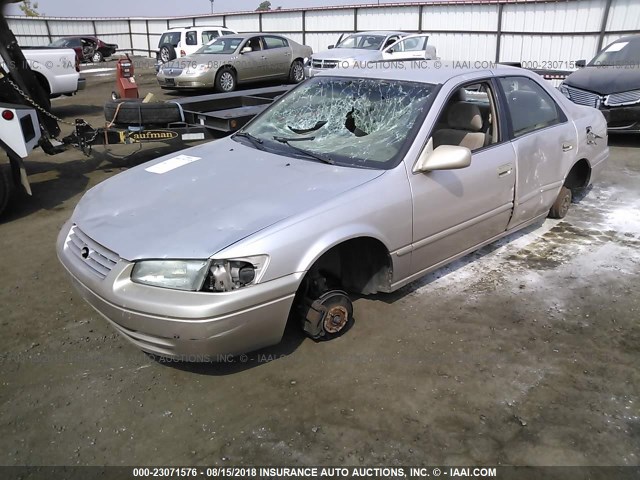 4T1BG22K1VU792637 - 1997 TOYOTA CAMRY CE/LE/XLE 银色 照片 2