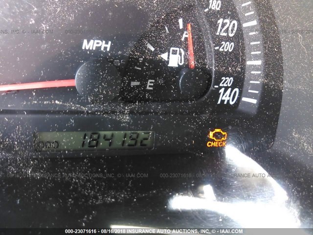 JTDBE32K140252985 - 2004 TOYOTA CAMRY LE/XLE 白色 照片 7