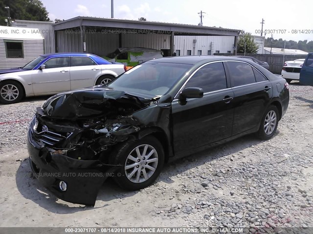 4T1BK3EK5BU617724 - 2011 TOYOTA CAMRY SE/LE/XLE GREEN photo 2