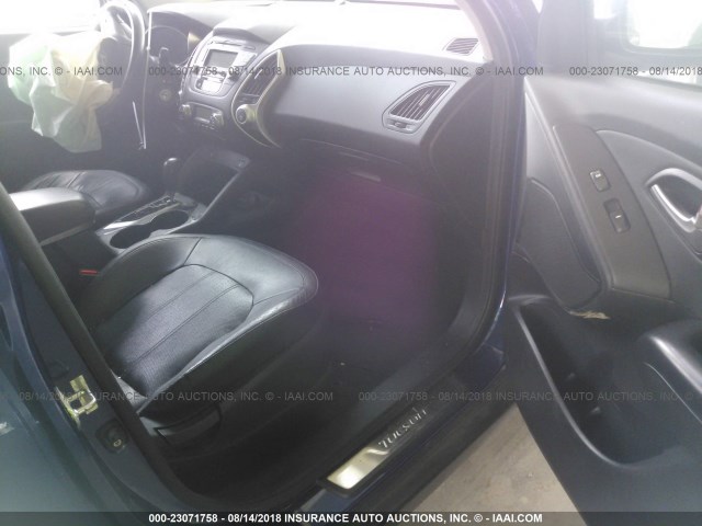 KM8JU3AC6CU388847 - 2012 HYUNDAI TUCSON GLS/LIMITED ლურჯი ფოტო 5