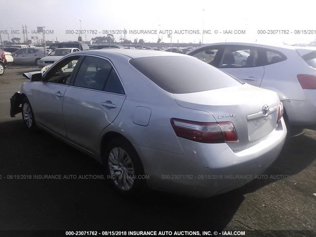 4T1BE46K97U509240 - 2007 TOYOTA CAMRY NEW GENERAT CE/LE/XLE/SE SILVER photo 3