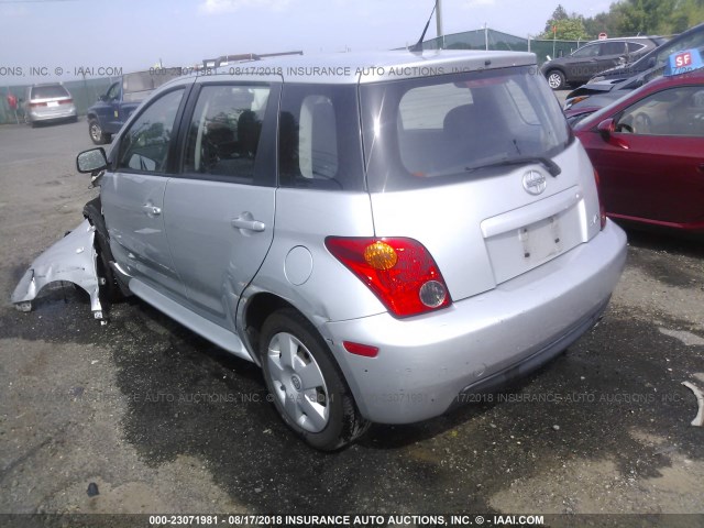 JTKKT624X50107897 - 2005 TOYOTA SCION XA SILVER photo 3