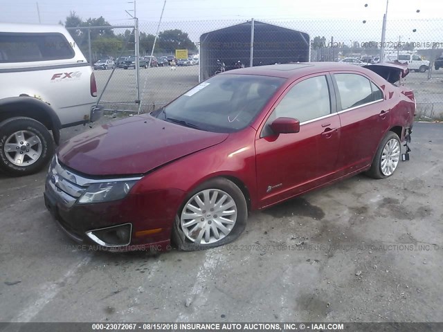 3FADP0L3XCR180293 - 2012 FORD FUSION HYBRID RED photo 2