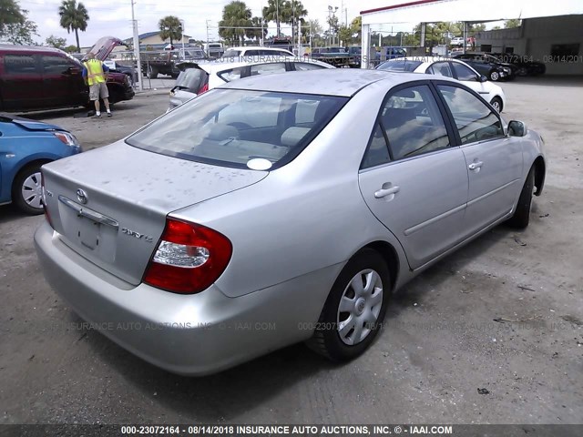 4T1BE32K23U685282 - 2003 TOYOTA CAMRY LE/XLE/SE Gümüş foto 4