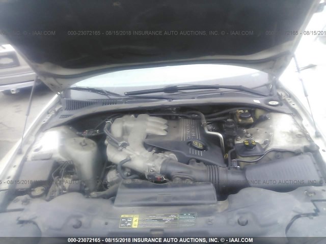 1LNHM86S95Y600566 - 2005 LINCOLN LS 白色 照片 10