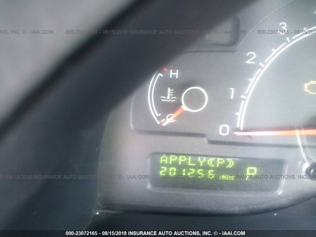 1LNHM86S95Y600566 - 2005 LINCOLN LS 白色 照片 7