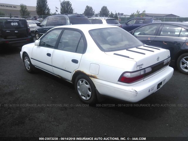 2T1BB02E1VC190772 - 1997 TOYOTA COROLLA DX WHITE photo 3