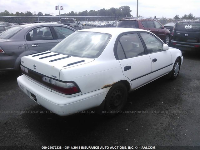 2T1BB02E1VC190772 - 1997 TOYOTA COROLLA DX WHITE photo 4