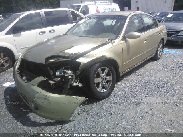 1N4AL11D52C128759 - 2002 NISSAN ALTIMA S/SL GOLD photo 2