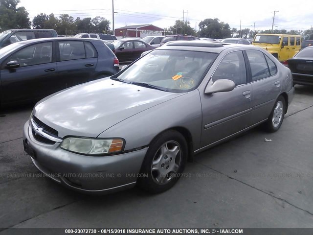 1N4DL01A11C184208 - 2001 NISSAN ALTIMA GXE/GLE/SE GRAY photo 2