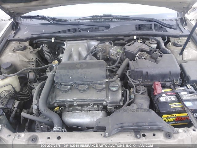 4T1BF30K62U029195 - 2002 TOYOTA CAMRY LE/XLE/SE Ոսկեգույն լուսանկար 10