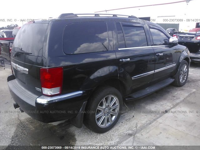 1A8HX58238F140529 - 2008 CHRYSLER ASPEN LIMITED შავი ფოტო 4