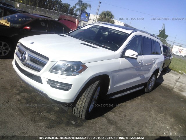 4JGDF6EE5FA527103 - 2015 MERCEDES-BENZ GL 450 4MATIC WHITE photo 2