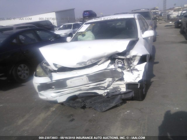 JTDBE32K830160884 - 2003 TOYOTA CAMRY LE/XLE 白色 照片 6