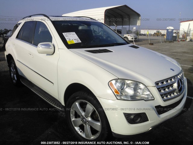 4JGBB5GB4AA621773 - 2010 MERCEDES-BENZ ML 350 WHITE photo 1