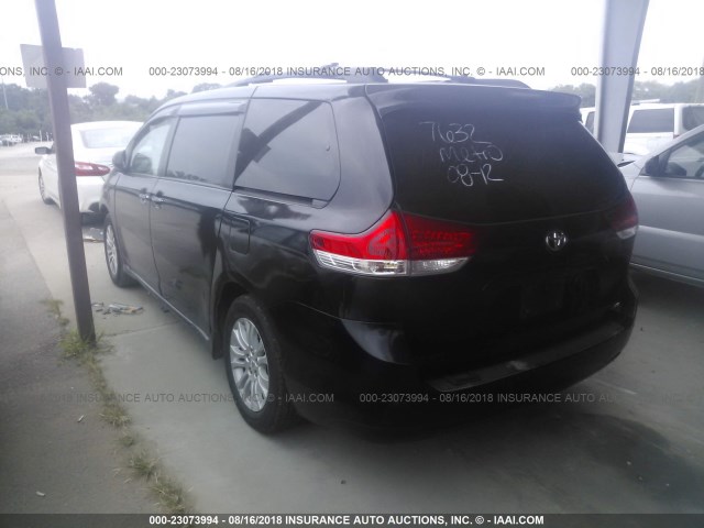 5TDYK3DC1BS027632 - 2011 TOYOTA SIENNA XLE/LIMITED BLACK photo 3