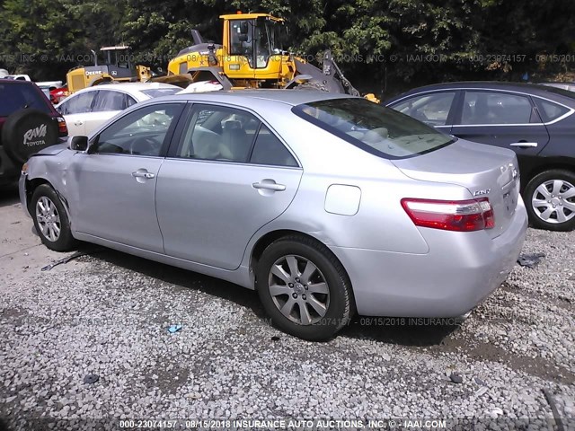 4T1BK46K68U056348 - 2008 TOYOTA CAMRY LE/XLE/SE Күміс фото 3
