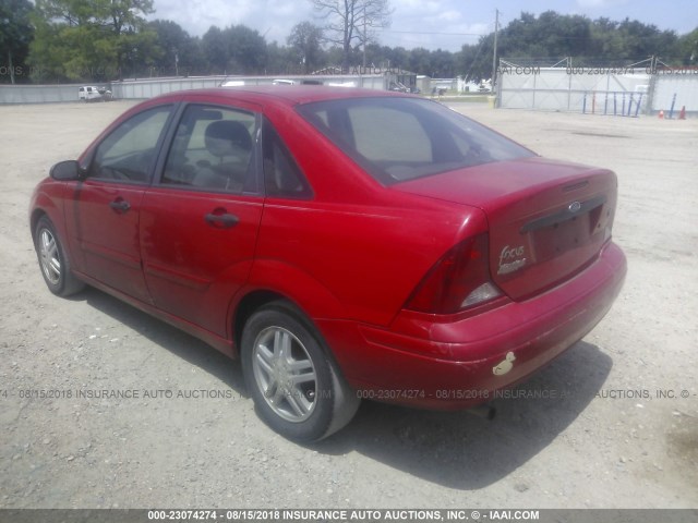 1FAFP34324W187116 - 2004 FORD FOCUS SE COMFORT/SE SPORT RED photo 3