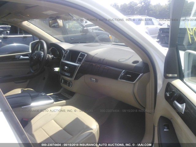4JGDA5HB7FA451118 - 2015 MERCEDES-BENZ ML 350 4MATIC WHITE photo 5